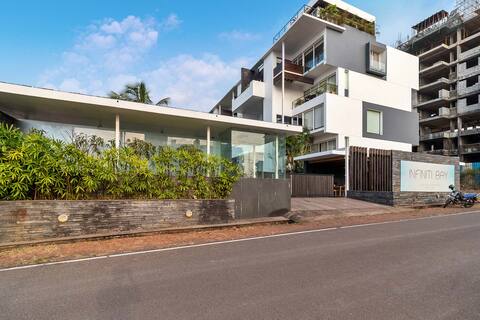 3BR, Wifi, Pool - StayVista at Acacia Skies @ Goa