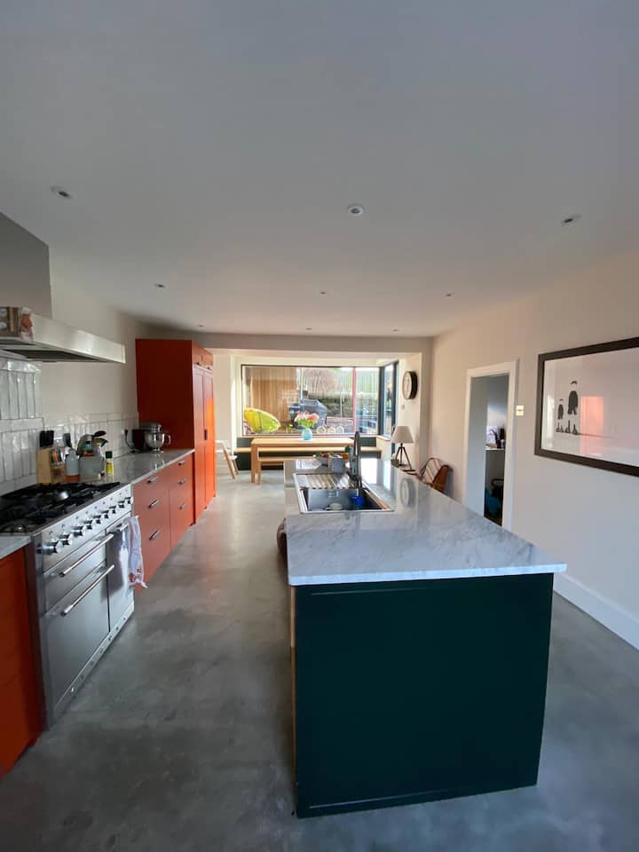 Wee Hill View Hoose Houses for Rent in Auchtermuchty, Scotland