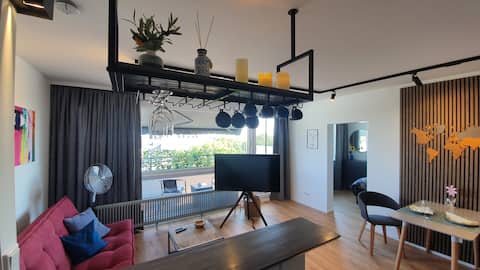 Suite 9 in Moers-Mitte with skyline view