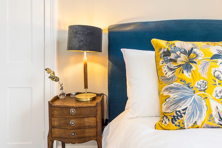 საძინებელი 1