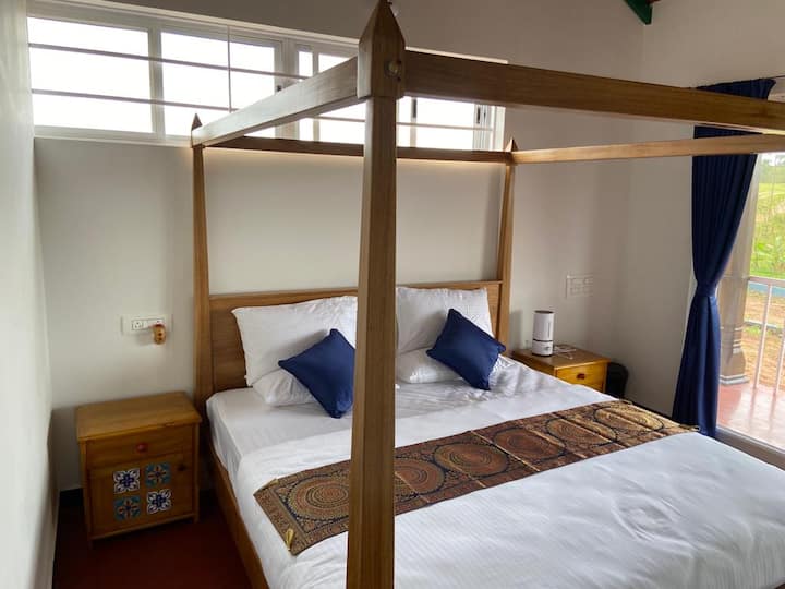 Стая 1 супериорни стаи с място за сядане