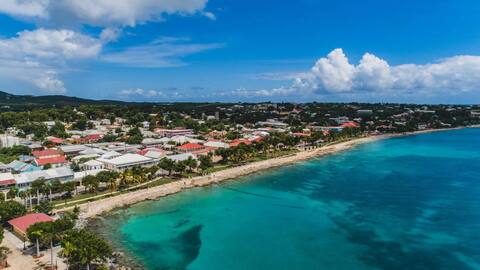 Periwinkle: Your One-of-a-Kind Airbnb Retreat