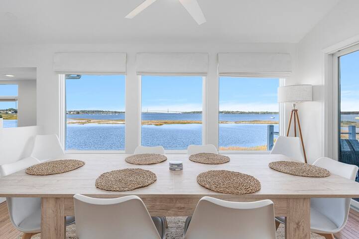 Bridge View – ocean front home – near Newport RI gallery image 5