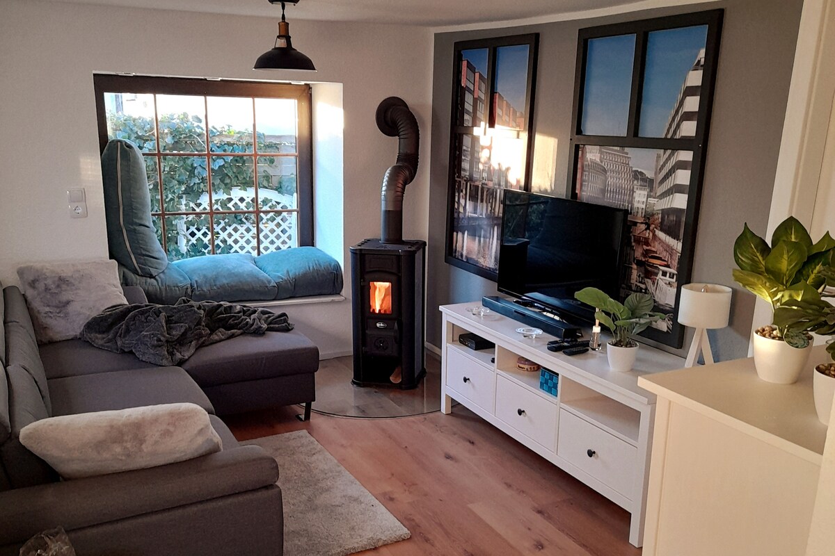 Top performing Airbnb: Vacation home with private jetty right on the water in Fryslân