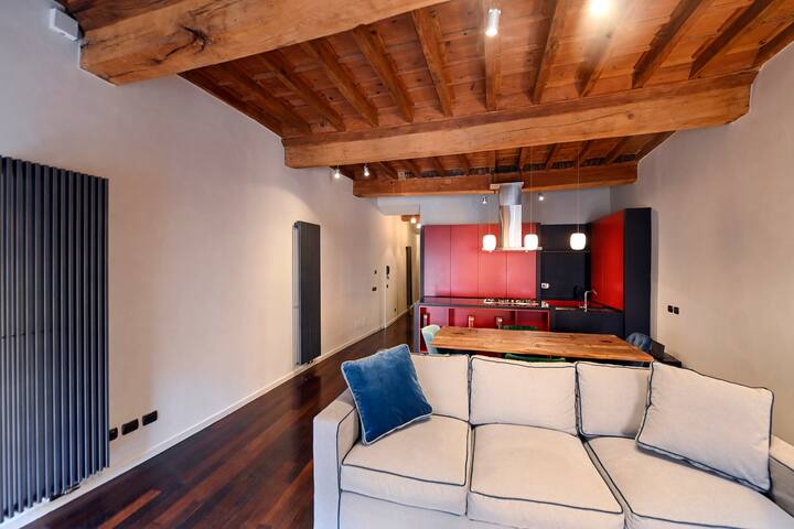 Piazza Navona Mara’s apartment gallery image 4