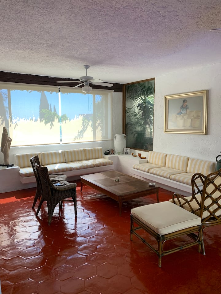 Increible Casa De 5 Recamaras Con Alberca Y Jardin - Cuernavaca