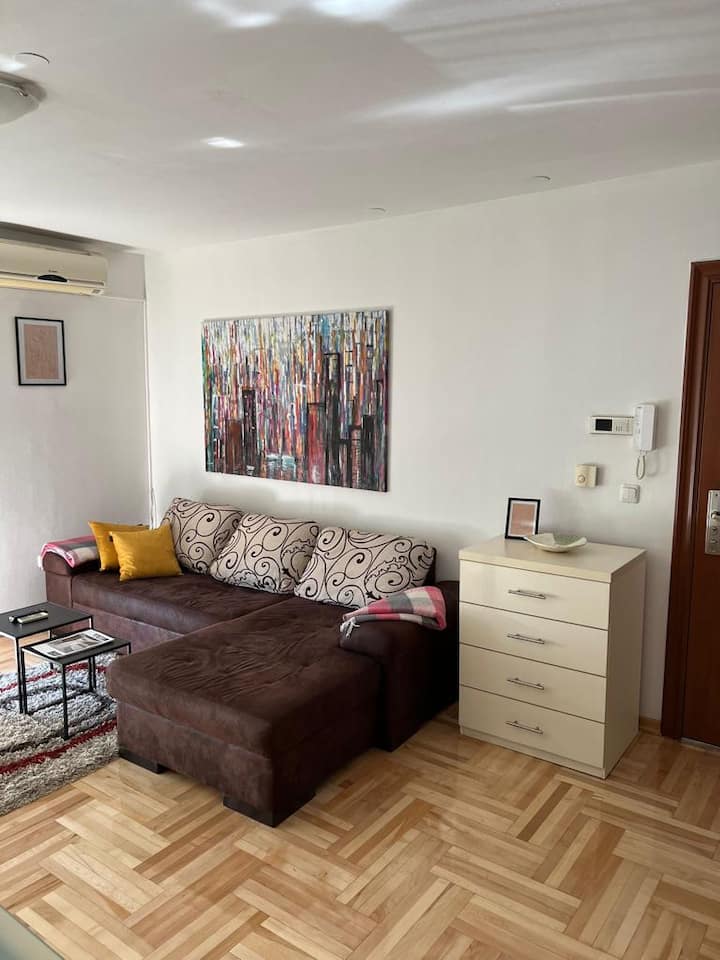 Lovely Apartment With Two Bedrooms, Kitchen... - Zaprešić