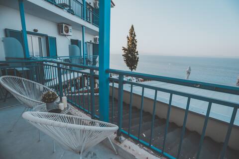 S&C Kochili Junior Suite with Seaview