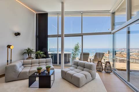 Stunning luxurious penthouse with panoramic views.