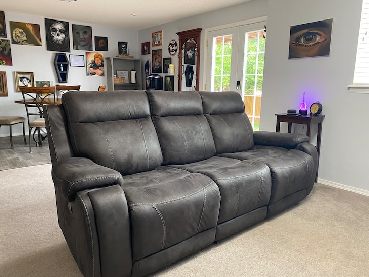 Private Guest Suite 2 Miles From Garden Of Gods! - Colorado Springs, CO
