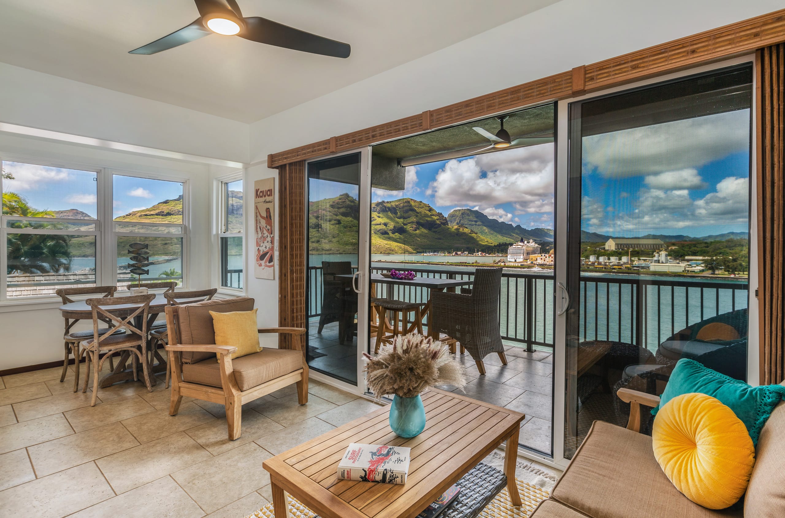 Oceanfront Retreat on Kalapaki Bay Kauai Sleeps 4 - Image 3