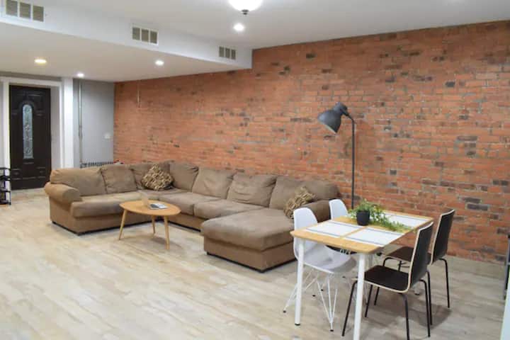 Large Private Room Apartment Renovated In 2022. - New York City