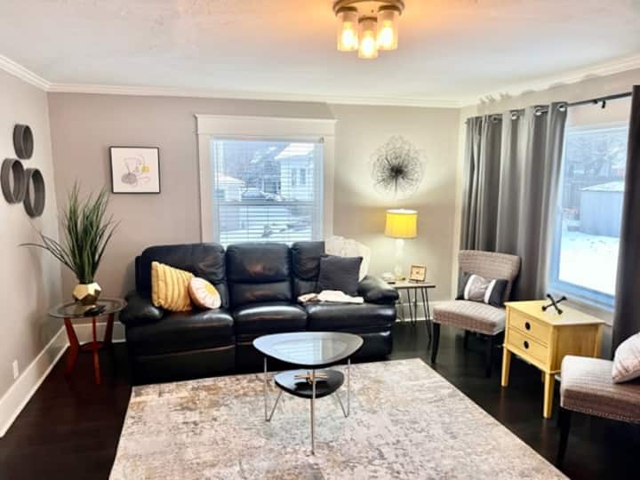 Stay & Play! 2 Bedroom in Uptown Condominiums for Rent in Kellogg