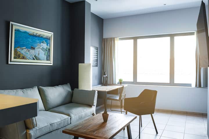 Obývačka a pracovný priestor.