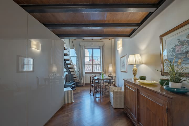 Tiziano Big Penthouse In The Oltrarno - Florenz