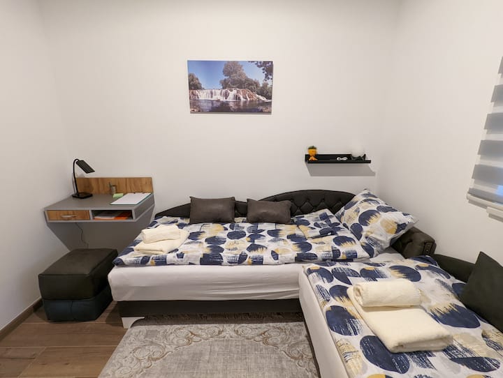 საძინებელი 1