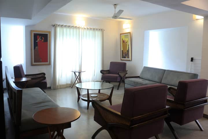 Living room image 1