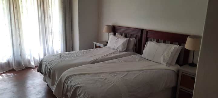 Chalet 2B Bedroom מיזוג אוויר