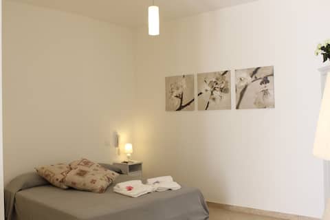 Flaubert Triple Room with Common Terrace