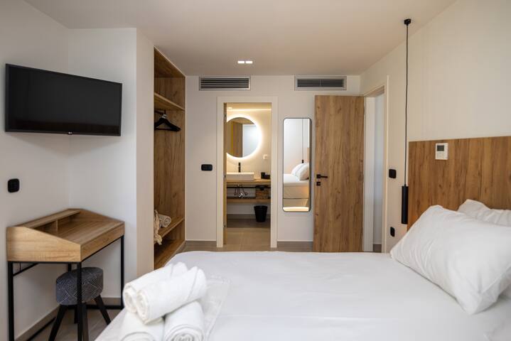 4 BDR Sea View House with private Pool | Terra gallery image 5