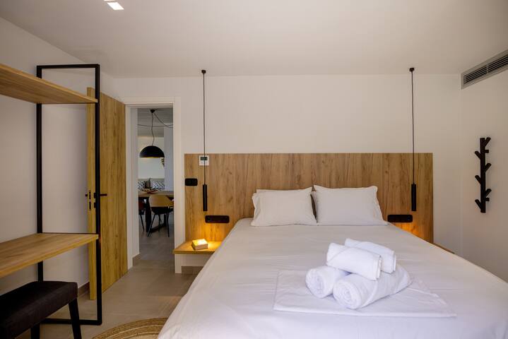 4 BDR Sea View House with private Pool | Terra gallery image 4