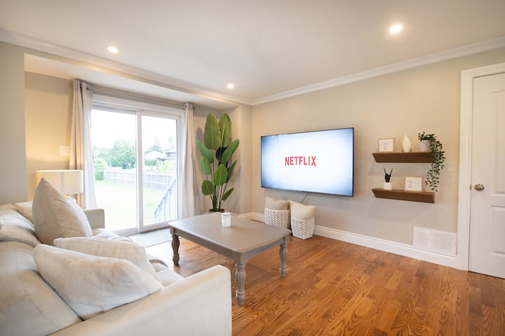 Cozy Home with King Beds, Washer/Dryer, & Parking