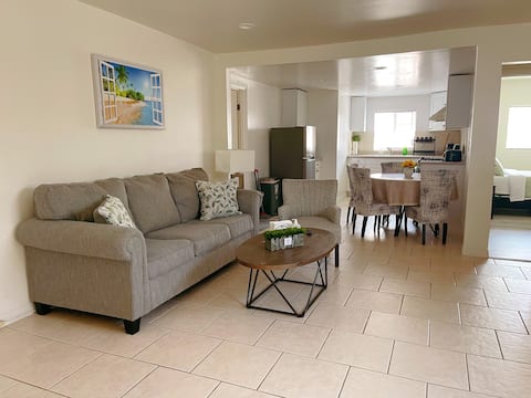 Arcadia Adorable 2 Bed/1bath Back house 🏡