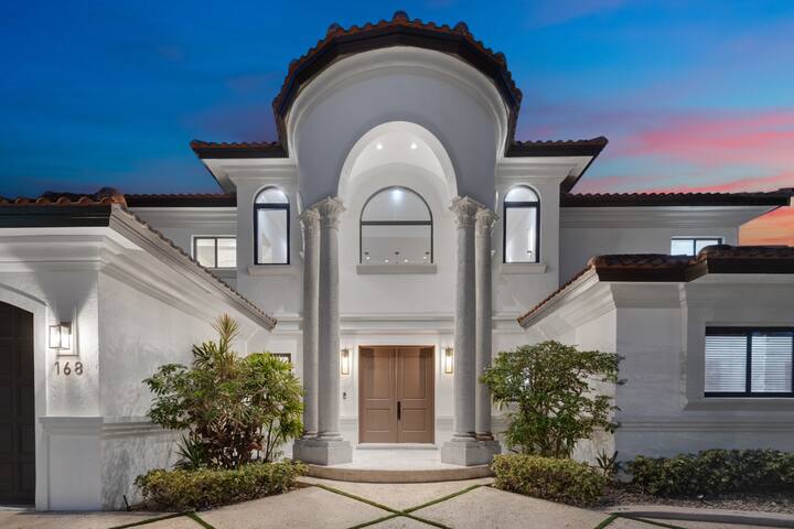 WATERFRONT MANSION gallery image 3