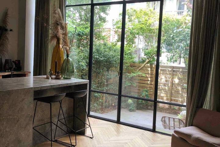 Unique 5* Luxurious House * October Special * gallery image 4