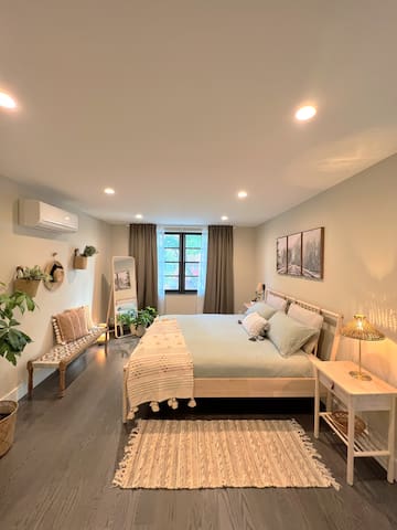 Your Spacious 3 bedroom Private Apt in Brooklyn gallery image 3