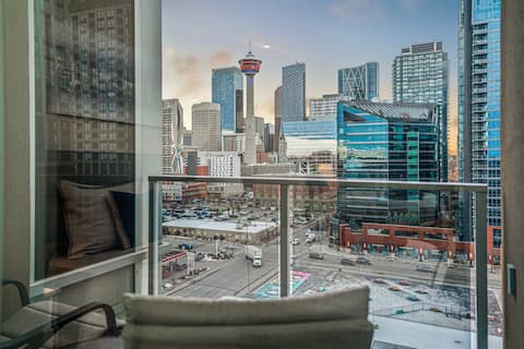 CLEAN &Comfortable DT Suite| Free Parking| Balcony