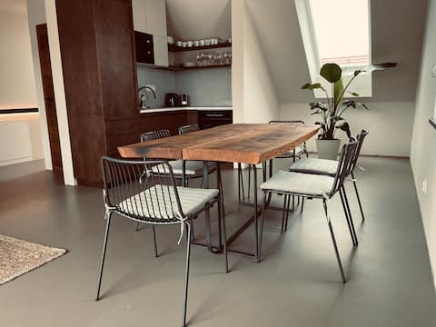 Villa with terrace and castle view