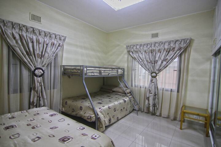 Qamaras Luxurious Self-Catering Apartments. Unit 1 gallery image 5