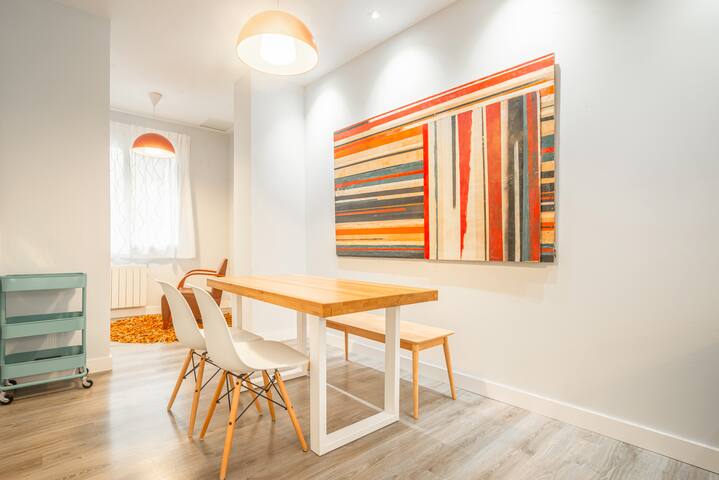 Aparment City Center Rosselló gallery image 2