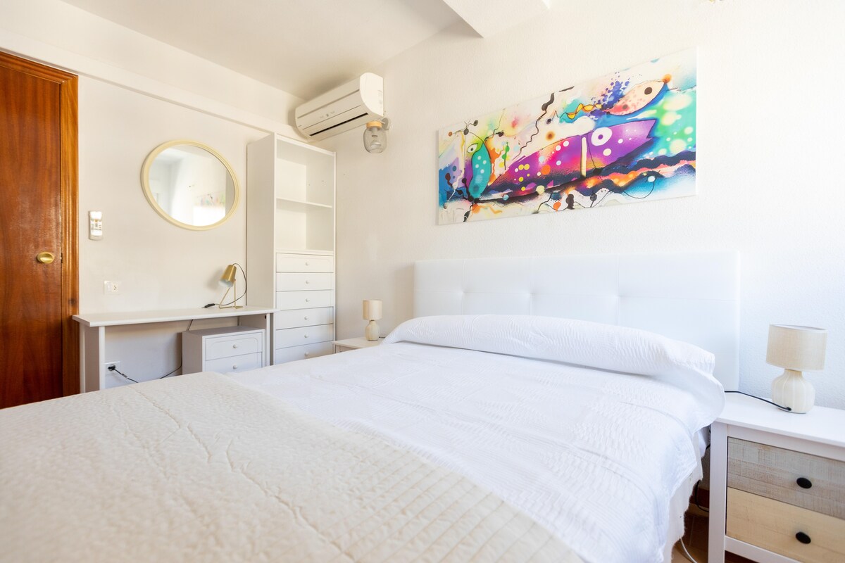 غرفة بسرير 1.35، مدفأة تطل على فندق بابا لونا