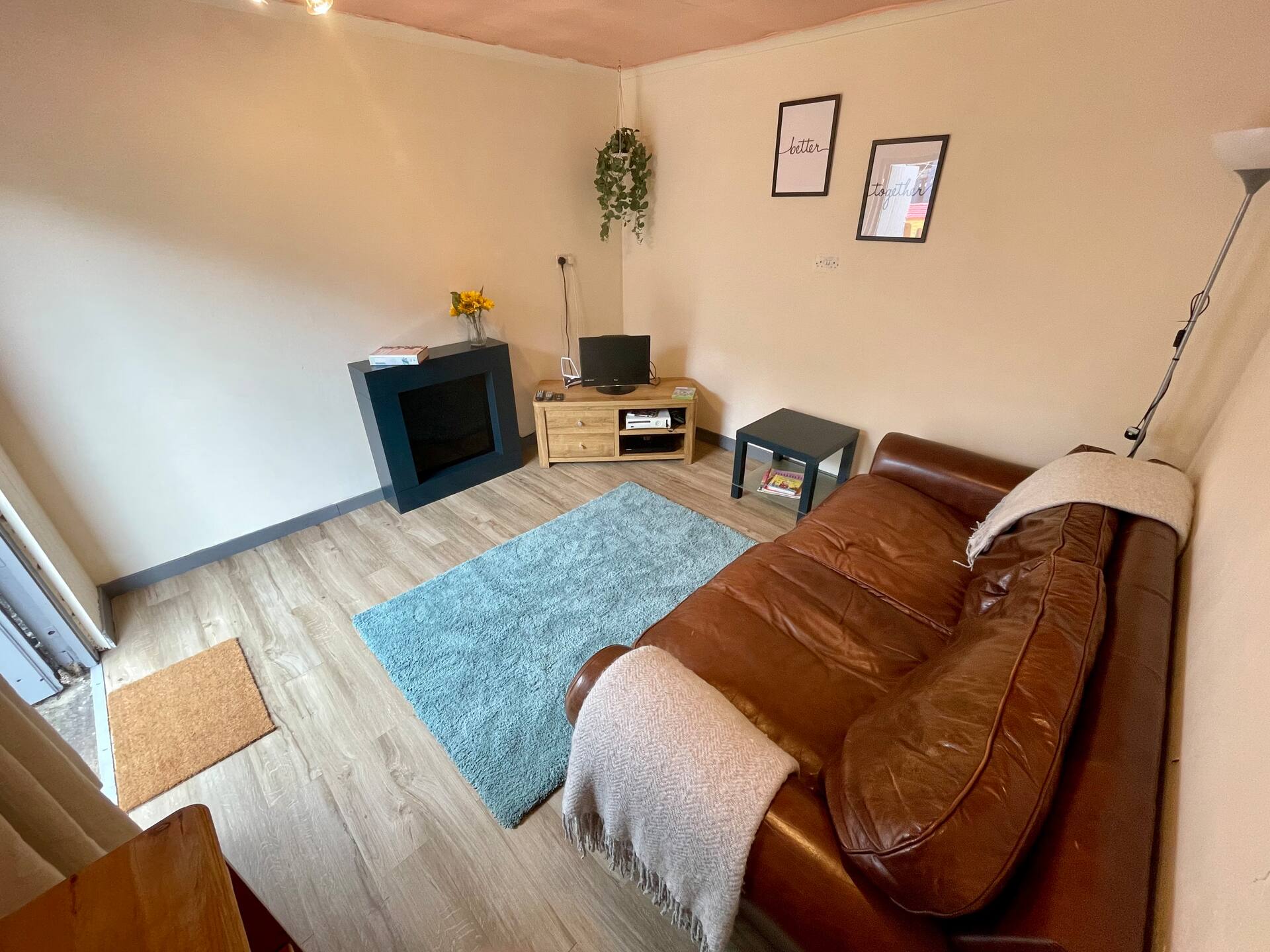 Lovely 3BD Home in the Heart of Morton — photo 2
