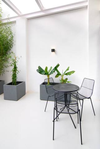 Exclusive designer apartment with outdoor area gallery image 4