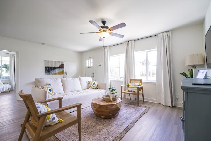 Beach Bliss:cozy Home W/ Bikes, Bbq & Firepit - Flagler Beach, FL