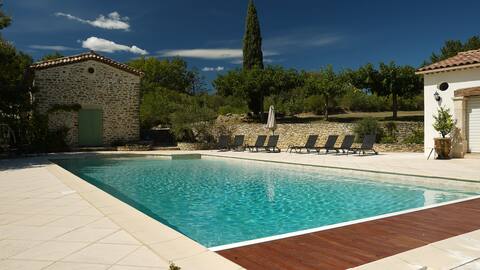 Luxury villa: 15 acres of private land & pool