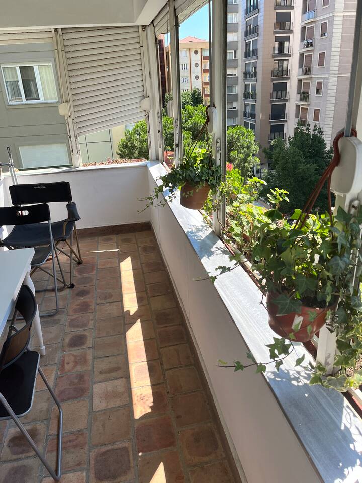 A private room in the best and most reputable place in Kadikoy