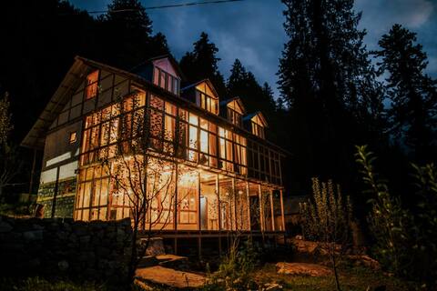 The Villster - Kayal Room