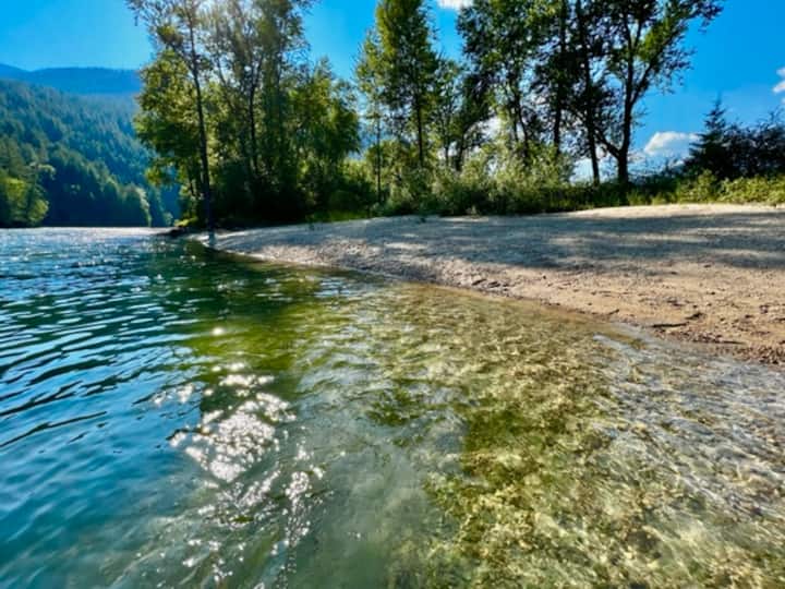 Secluded Riverside Paradise with Private Beach Cottages for Rent in