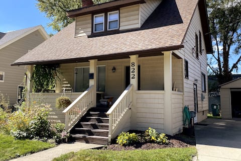 Home Away from Home in Downtown Royal Oak