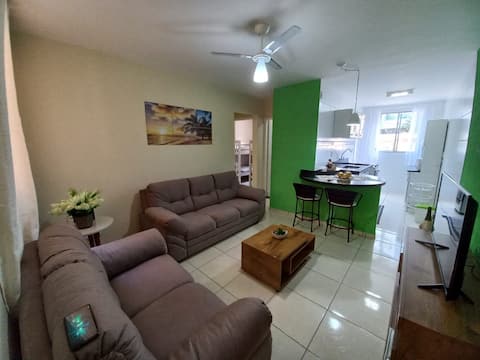 Top Airbnb: Cozy apartment near the beach. em Caraguatatuba