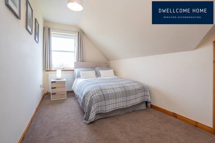 フルダブルベッドベッドルーム。 