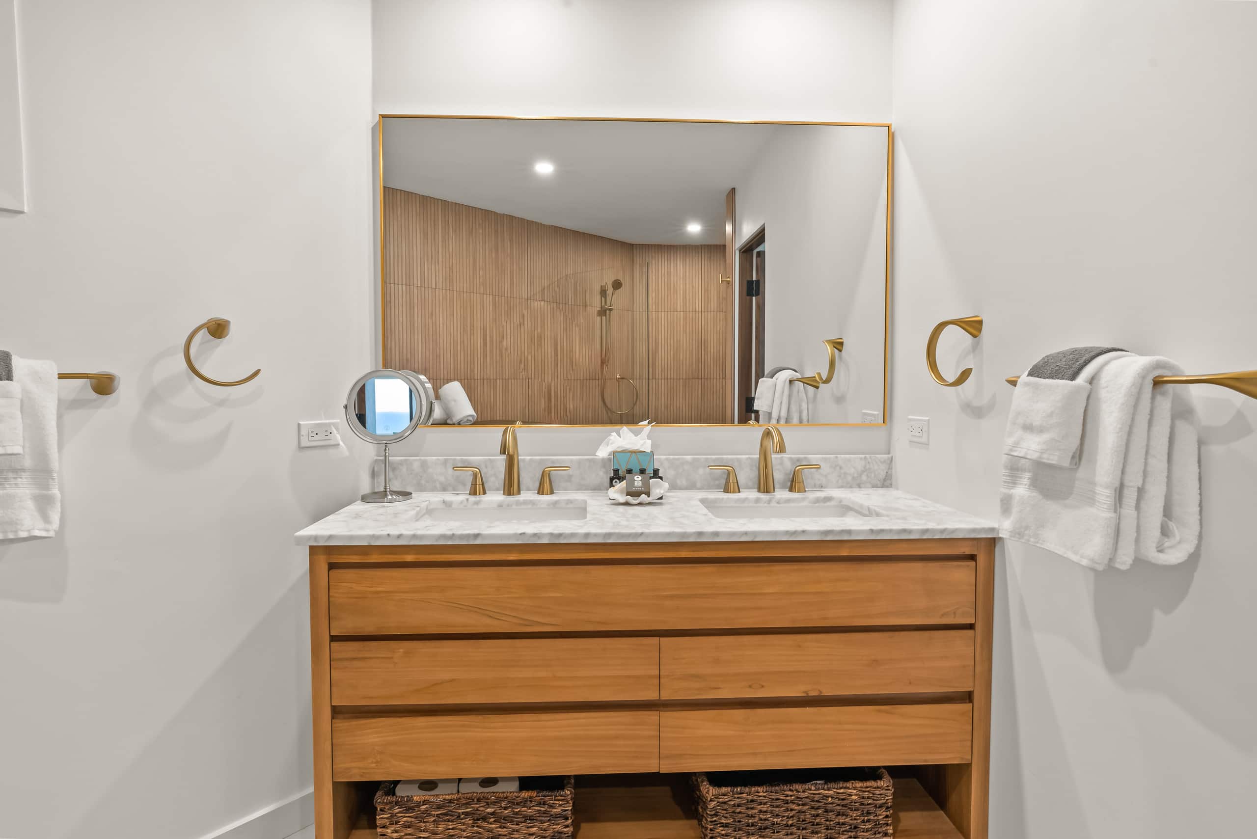 Condo in Princeville · ★4.94 · 2 bedrooms · 2 beds · 2 baths - Image 23