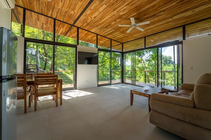 Treehouse W/ Tremendous Views Of Pacific Ocean - Costa Rica