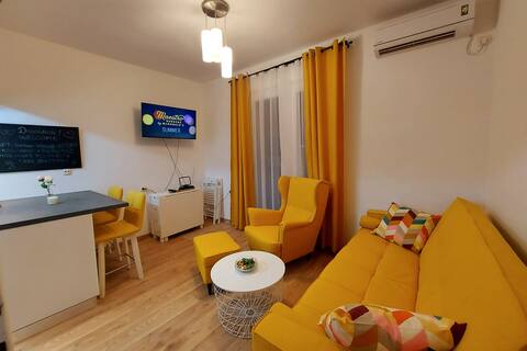 Nicely decorated apartment in the city center
