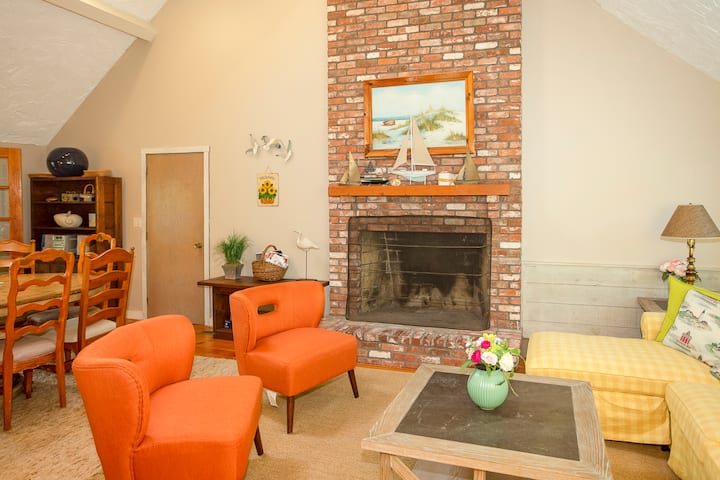 Beautiful Home Minutes To Nauset Beach, Ac, Wifi - Eastham, MA