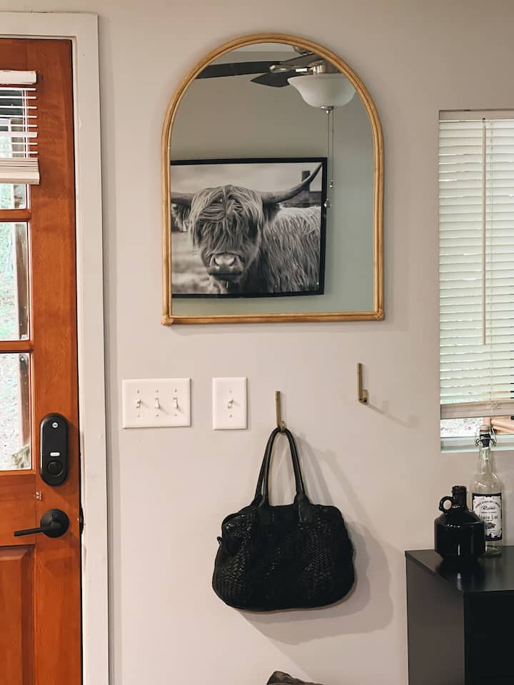 Charming Studio Cottage: The Cozy Cottage - Cartersville, GA